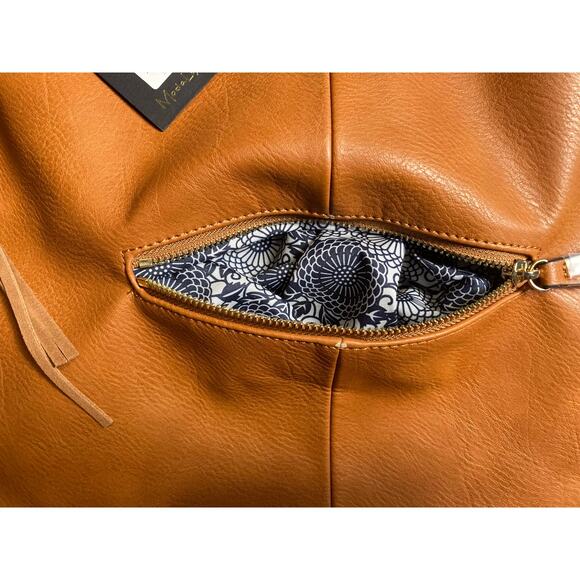 NEW Moda Luxe Brown Large Hobo Crossbody Hand Bag Purse Fringe Leather Polyure - Picture 8 of 13